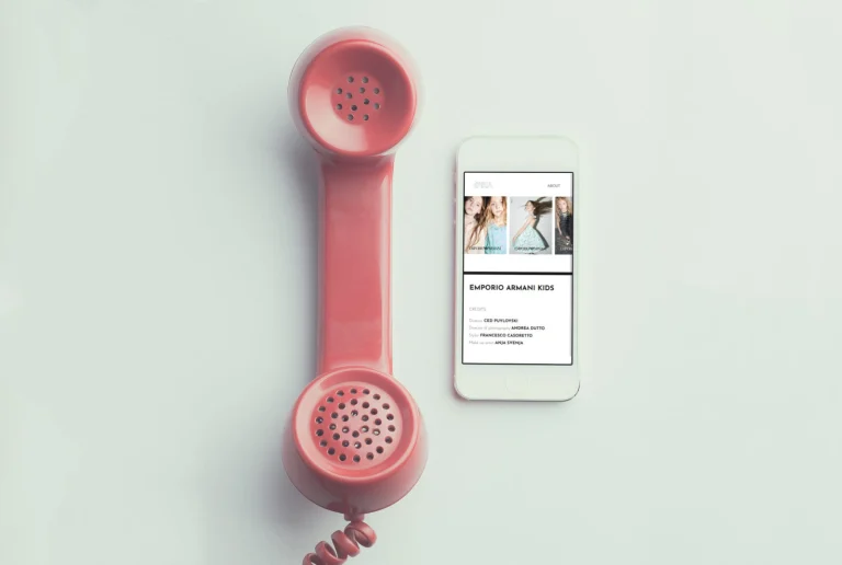 Mockup del progetto d’ARIA su smartphone (2 di 2)