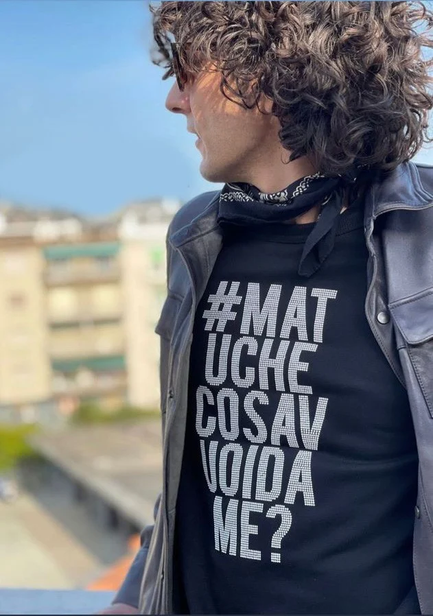 Ermal Meta merchandise (3 of 3)